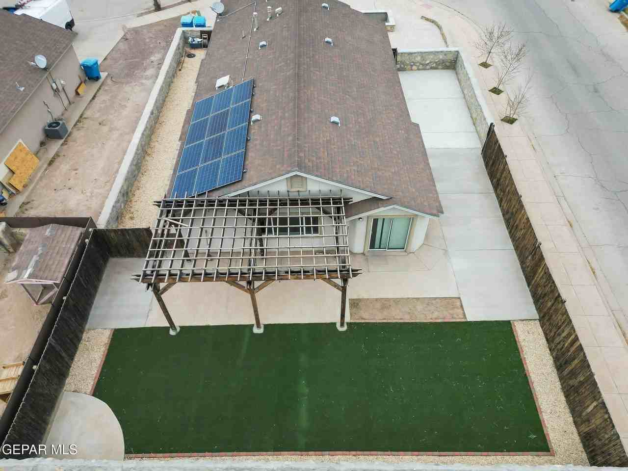 221 Villas Del Sur Rd - Photo 2 of 18