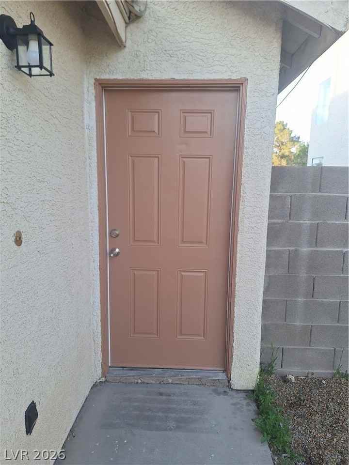 4156 Abrams Ave - Photo 4 of 24