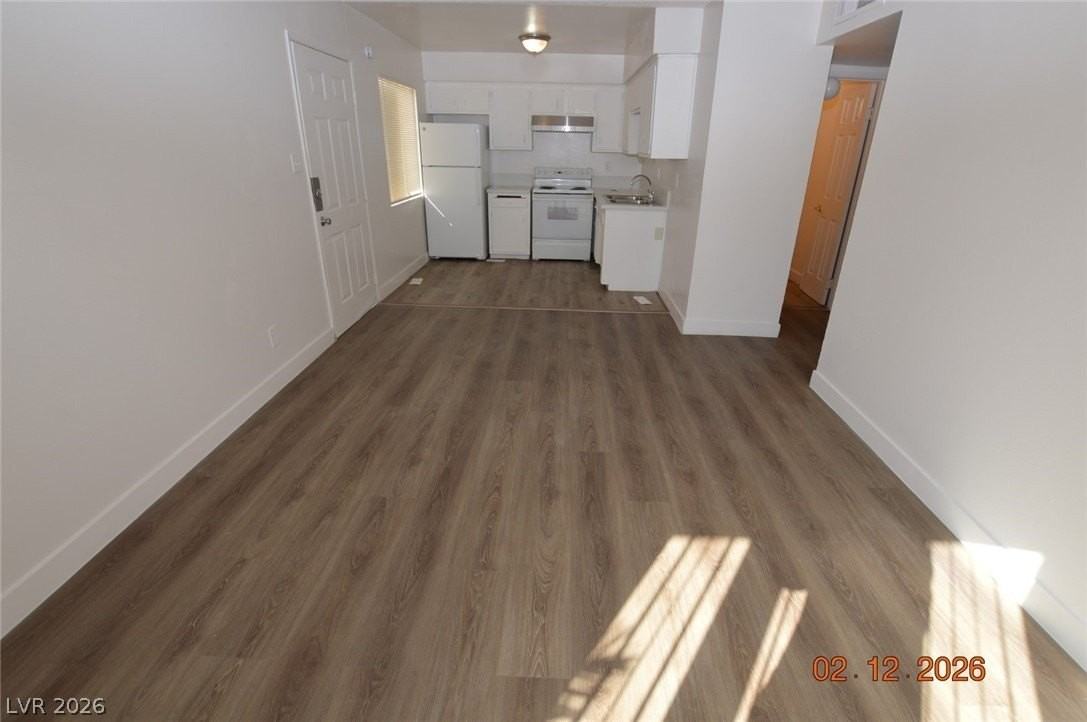 1458 Sombrero Dr #4 - Photo 3 of 7