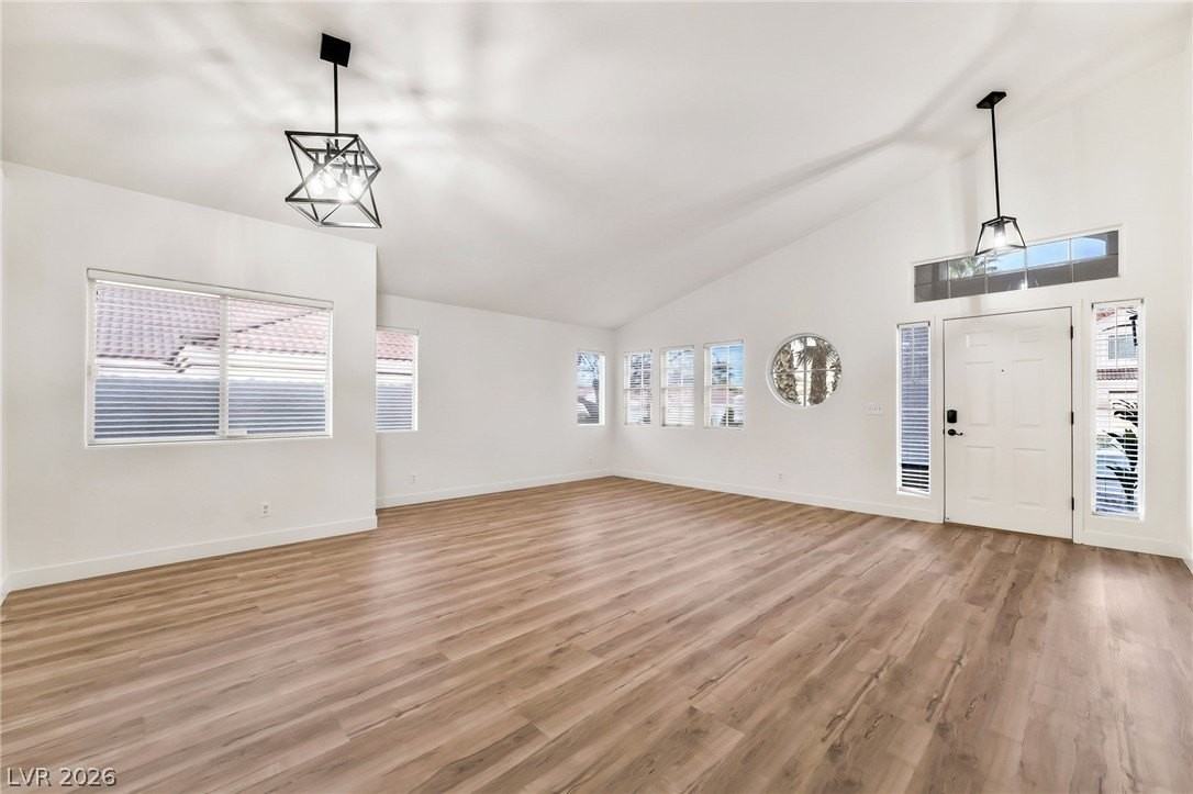 17 Sandwedge Dr - Photo 3 of 23