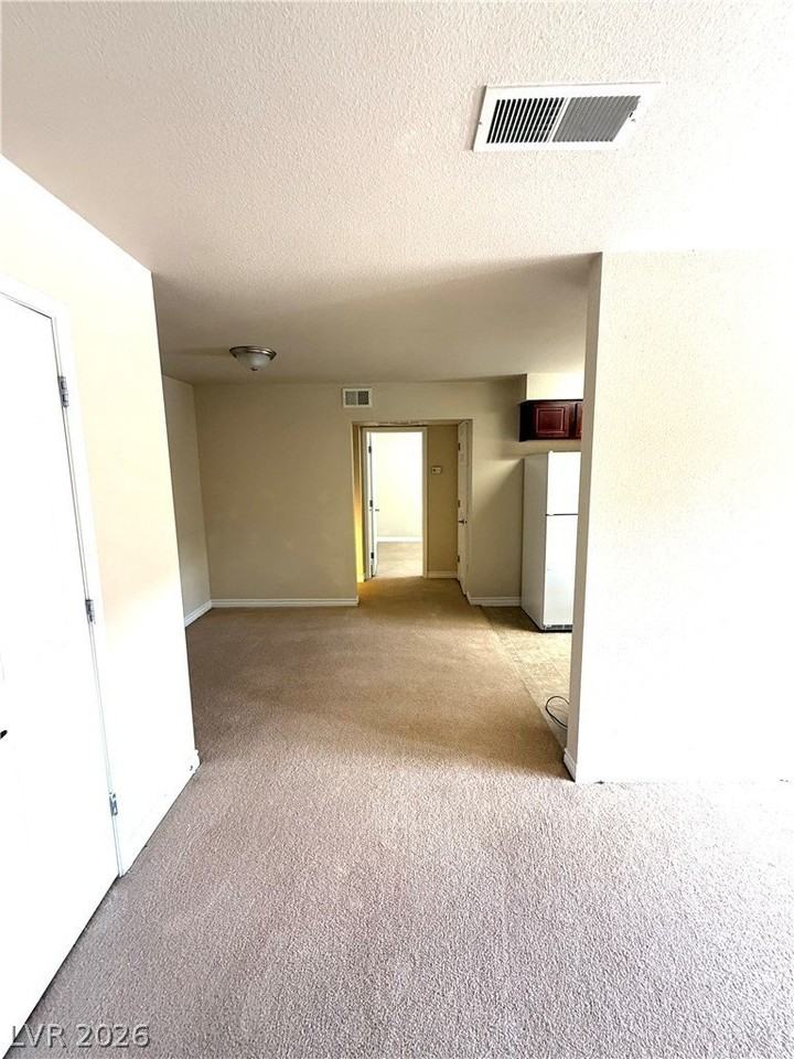 5061 River Glen Dr #72 - Photo 7 of 24