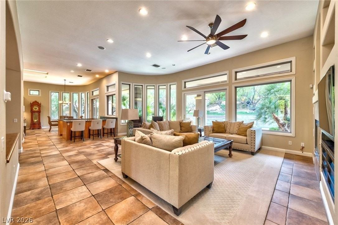 3 Regent Park Ct - Photo 3 of 30