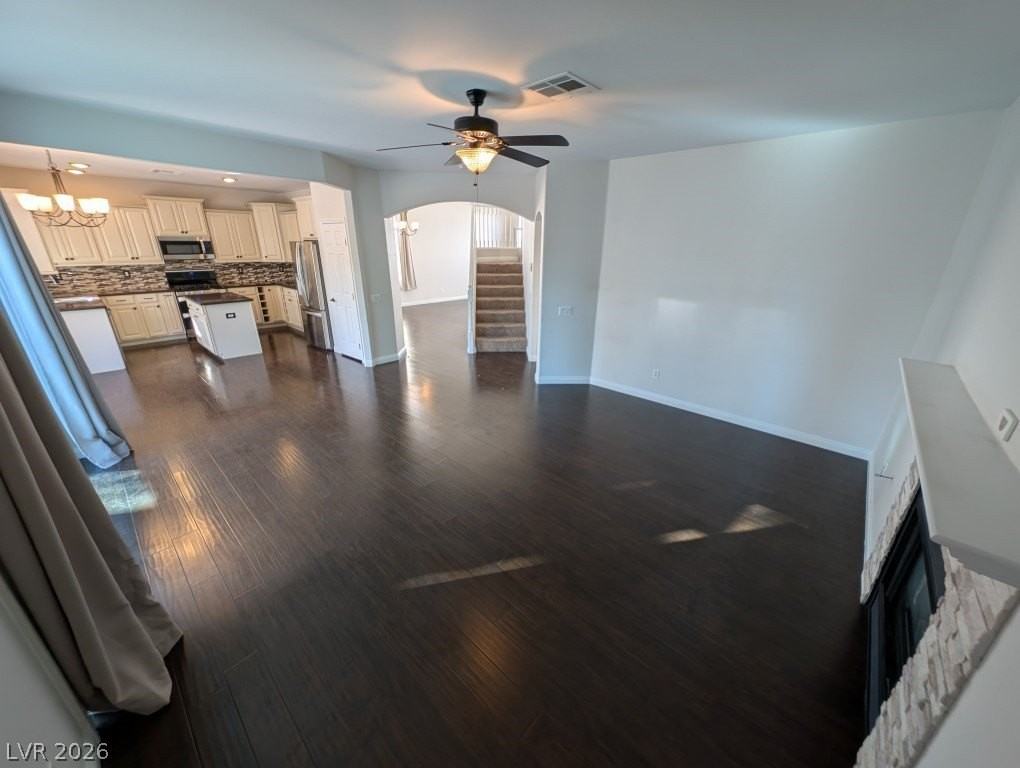 8121 Riviera Beach Dr - Photo 4 of 33