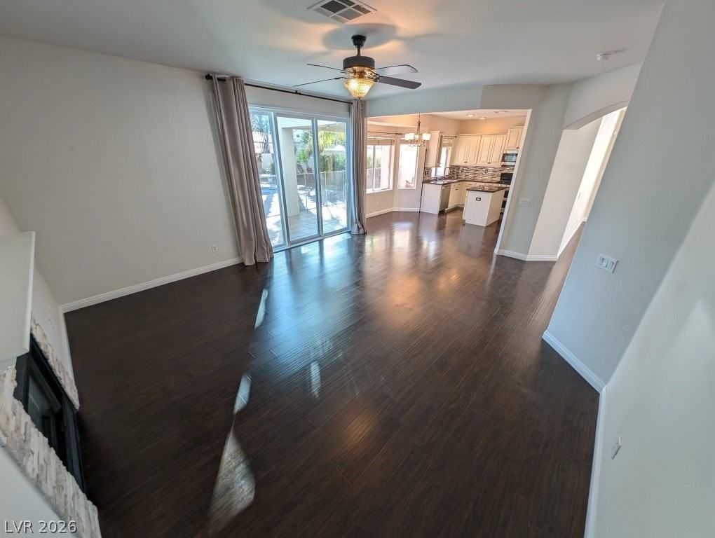 8121 Riviera Beach Dr - Photo 5 of 33