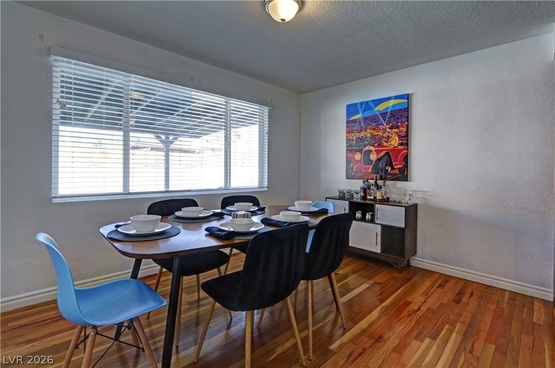 2108 S 6th St - Photo 6 of 17