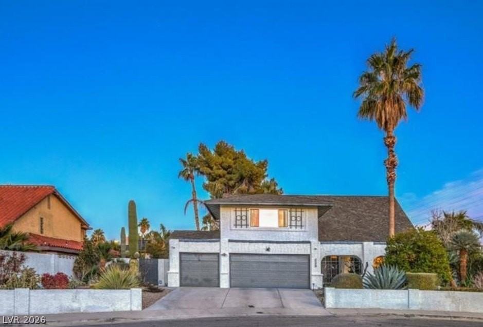 4370 Flandes St - Photo 2 of 19