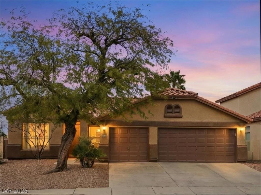 1562 Harwood Ave - Photo 2 of 50