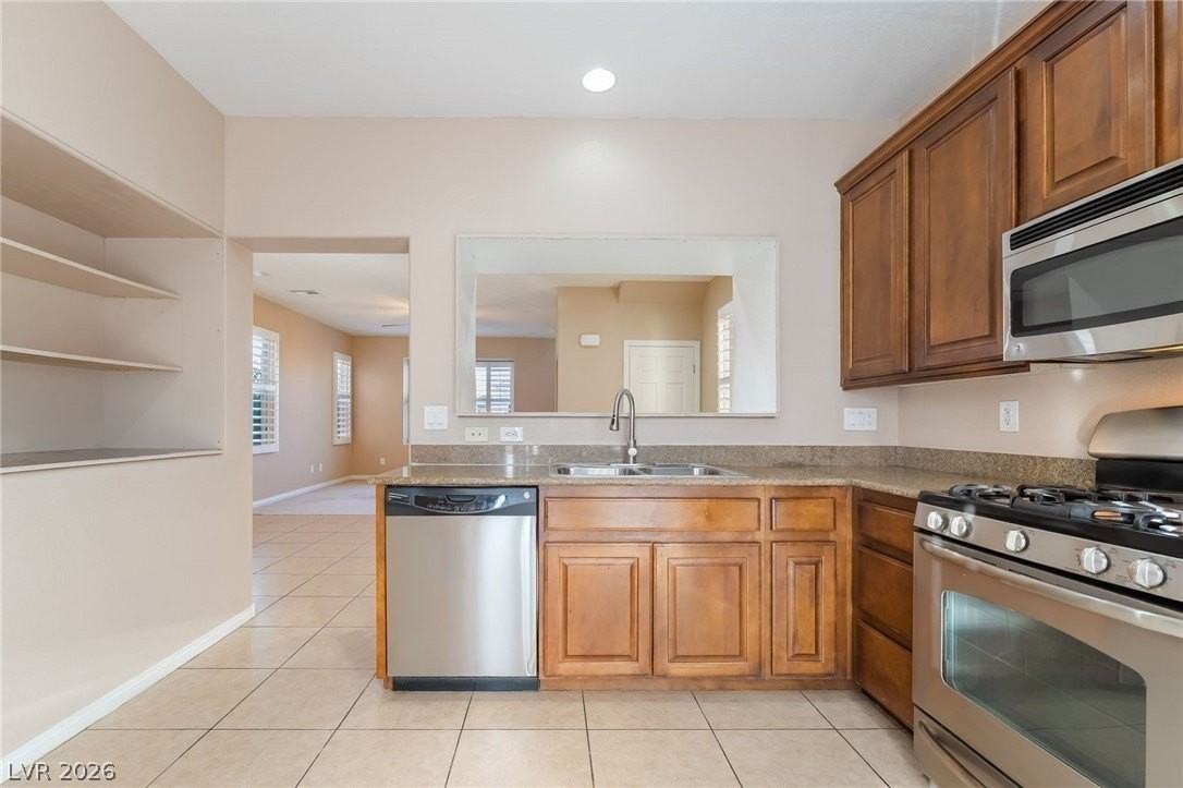 10840 Holmfield St - Photo 7 of 30