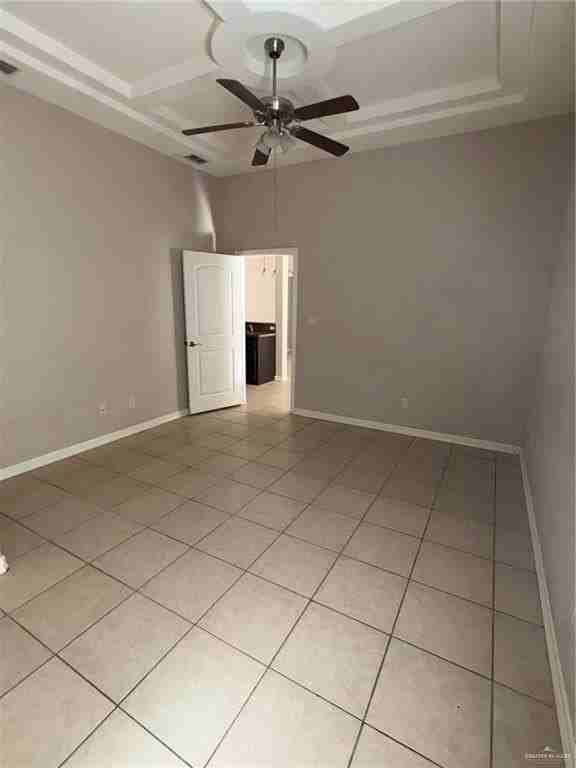 612 Jade St Apt 2 #2 - Photo 7 of 14