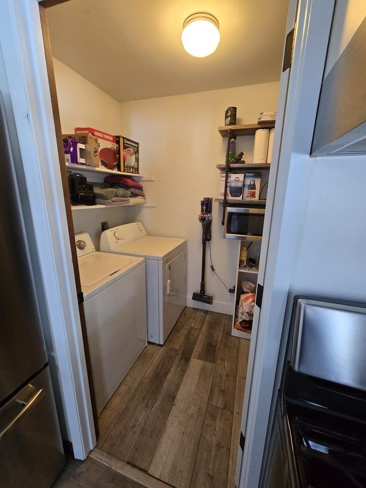 2344 Textile Rd - Photo 7 of 9