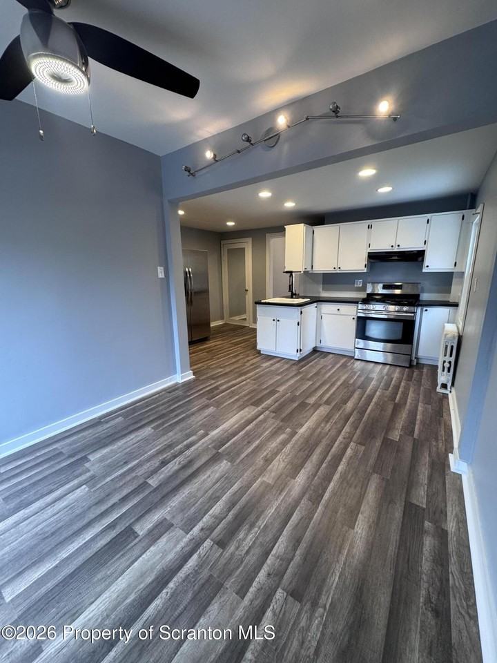 1019 Wheeler Ave - Photo 2 of 13