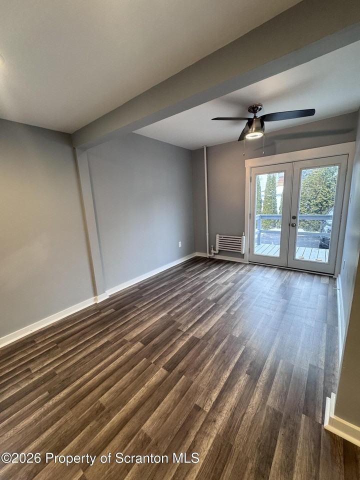 1019 Wheeler Ave - Photo 3 of 13