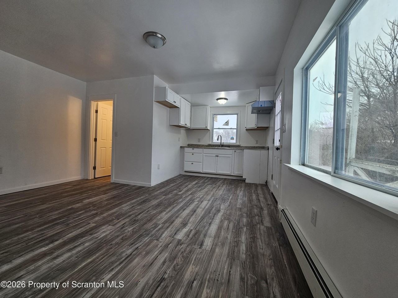 366 Salsburg St - Photo 2 of 15