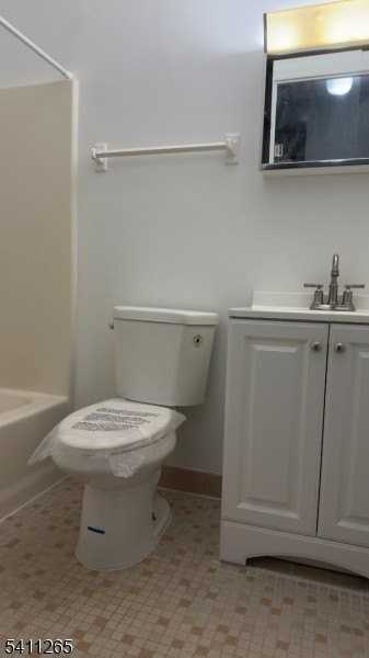 37 E Main St - Photo 3 of 9