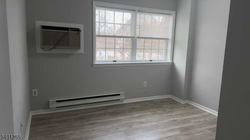 37 E Main St - Photo 7 of 9