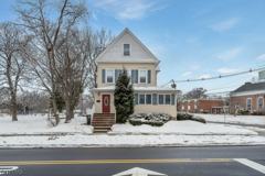 302 Walnut Ave - Photo 1 of 1