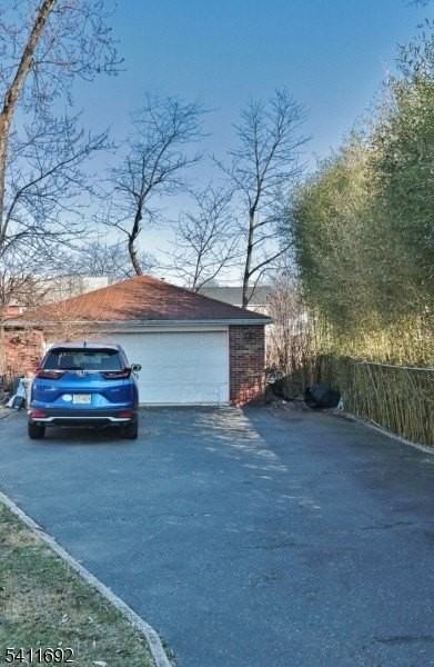 118 Lexington Ave #2 - Photo 4 of 17