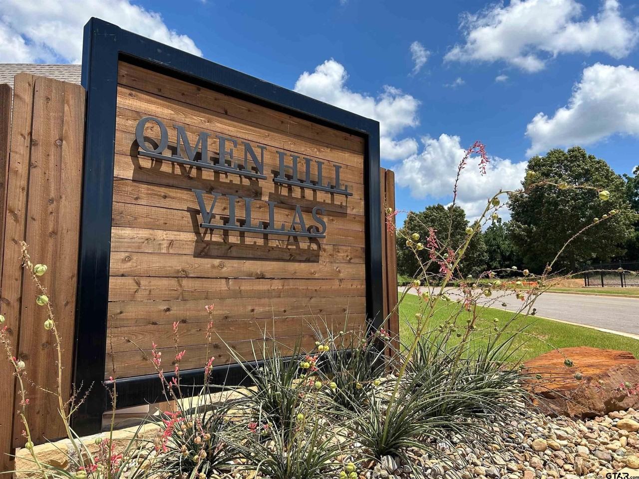 Macnab Dr - Photo 3 of 15