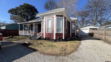 featured image of 420 W Mcdonald St