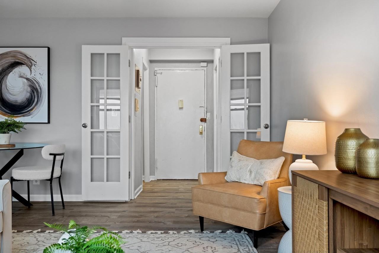 1225 Kennedy Blvd #9H - Photo 3 of 20