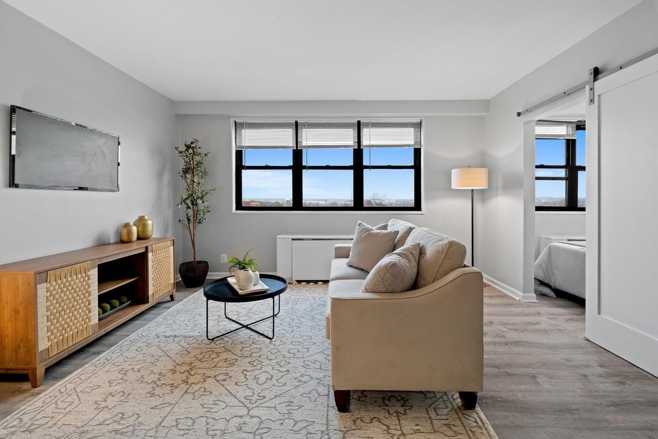 1225 Kennedy Blvd #9H - Photo 5 of 20