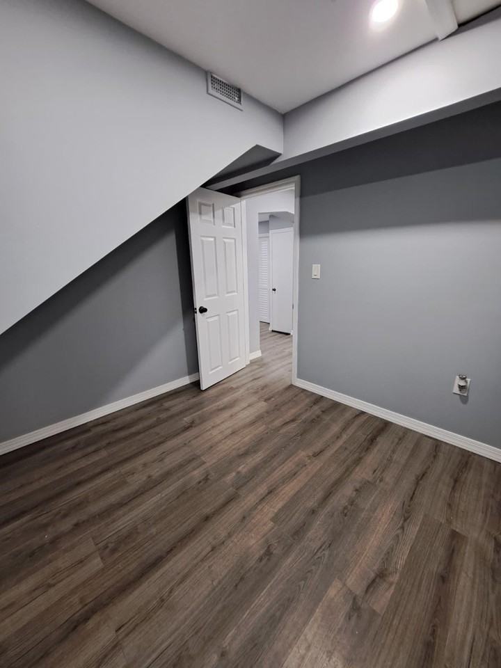 553 5th Ave #2 - Photo 7 of 10
