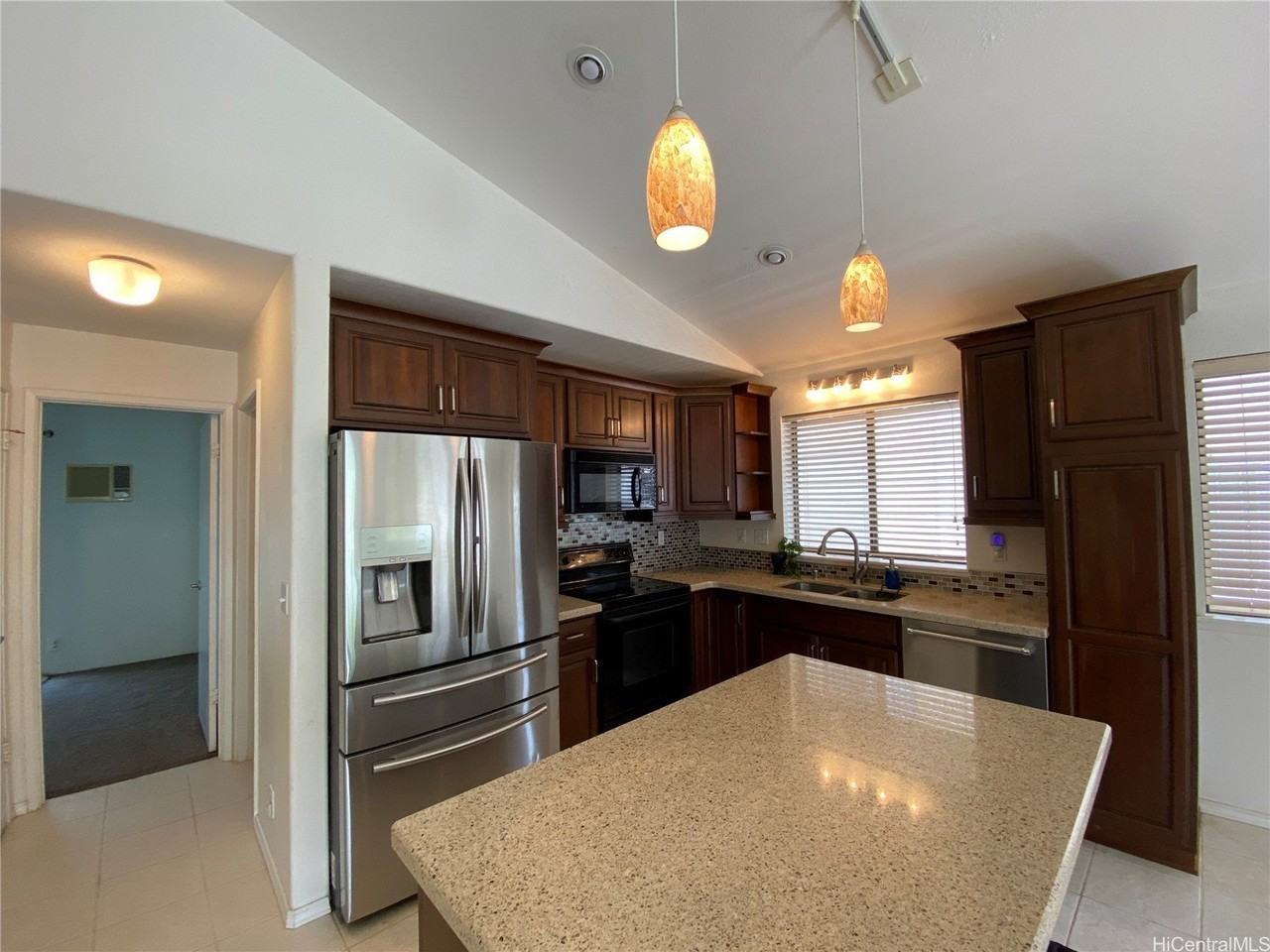 94-210 Pouhana Loop Unit 30 #30 - Photo 4 of 11