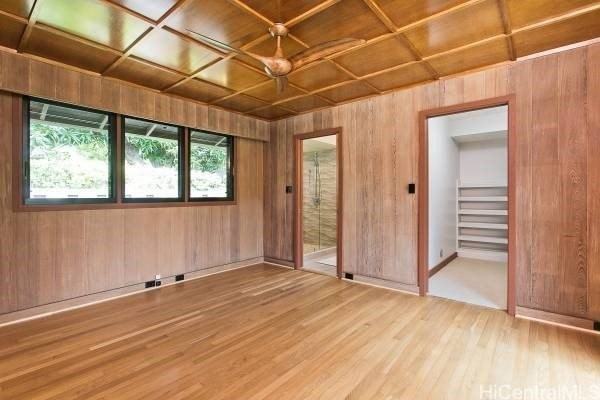 4103 Kahala Ave - Photo 6 of 13