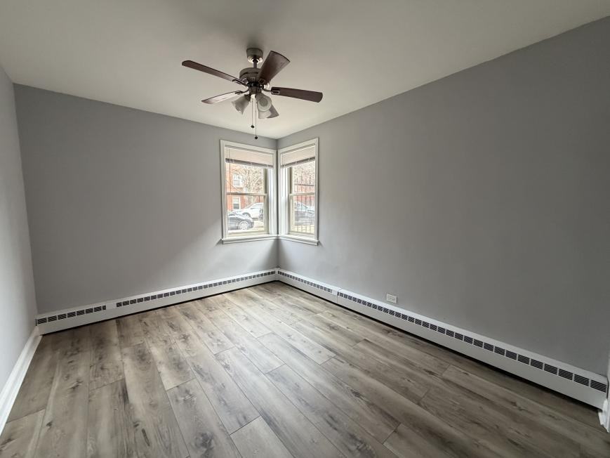 2417 W Farragut Ave - Photo 5 of 7