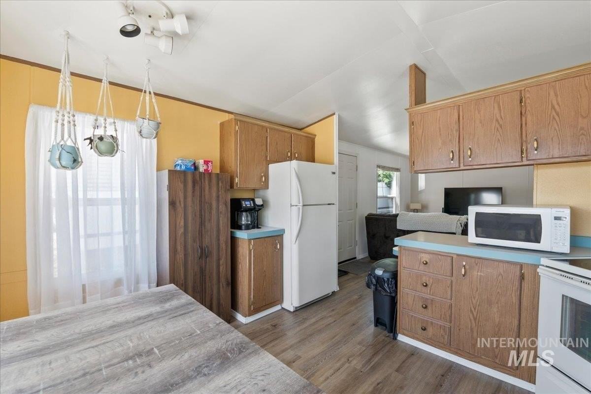 424 W Cherry Ln Trlr 137 #137 - Photo 7 of 20