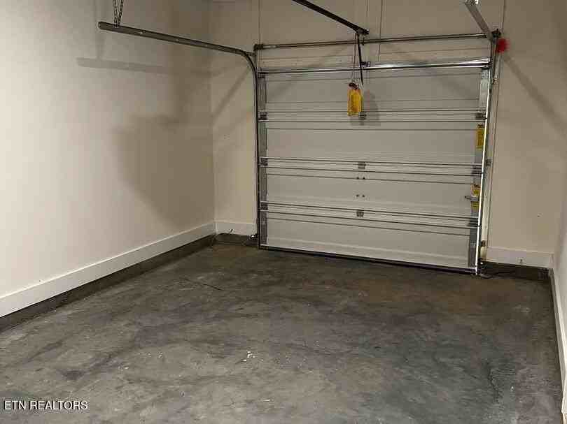 3020 Bogart Ln - Photo 4 of 6