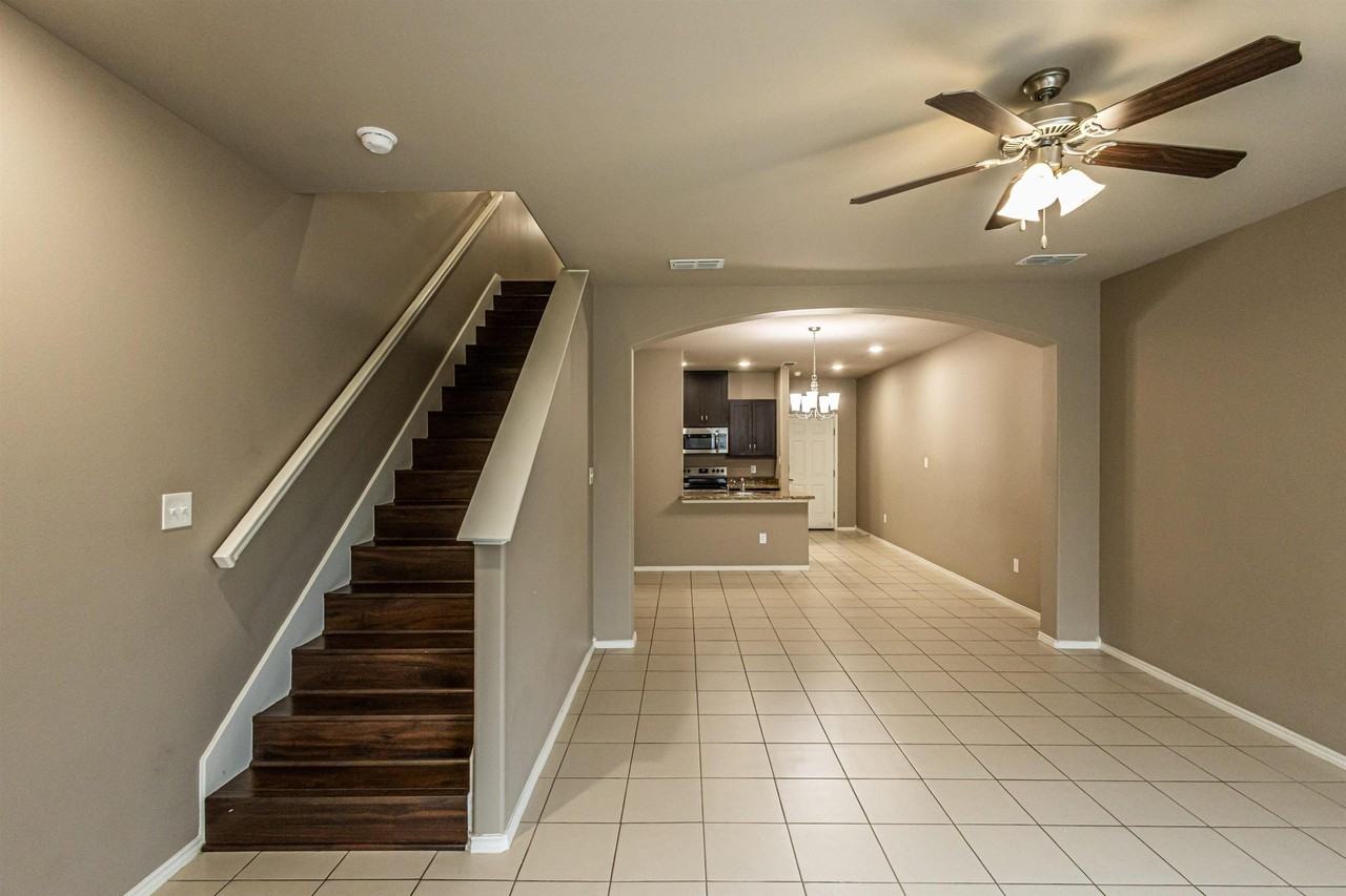 123 Niagara Dr - Photo 5 of 27