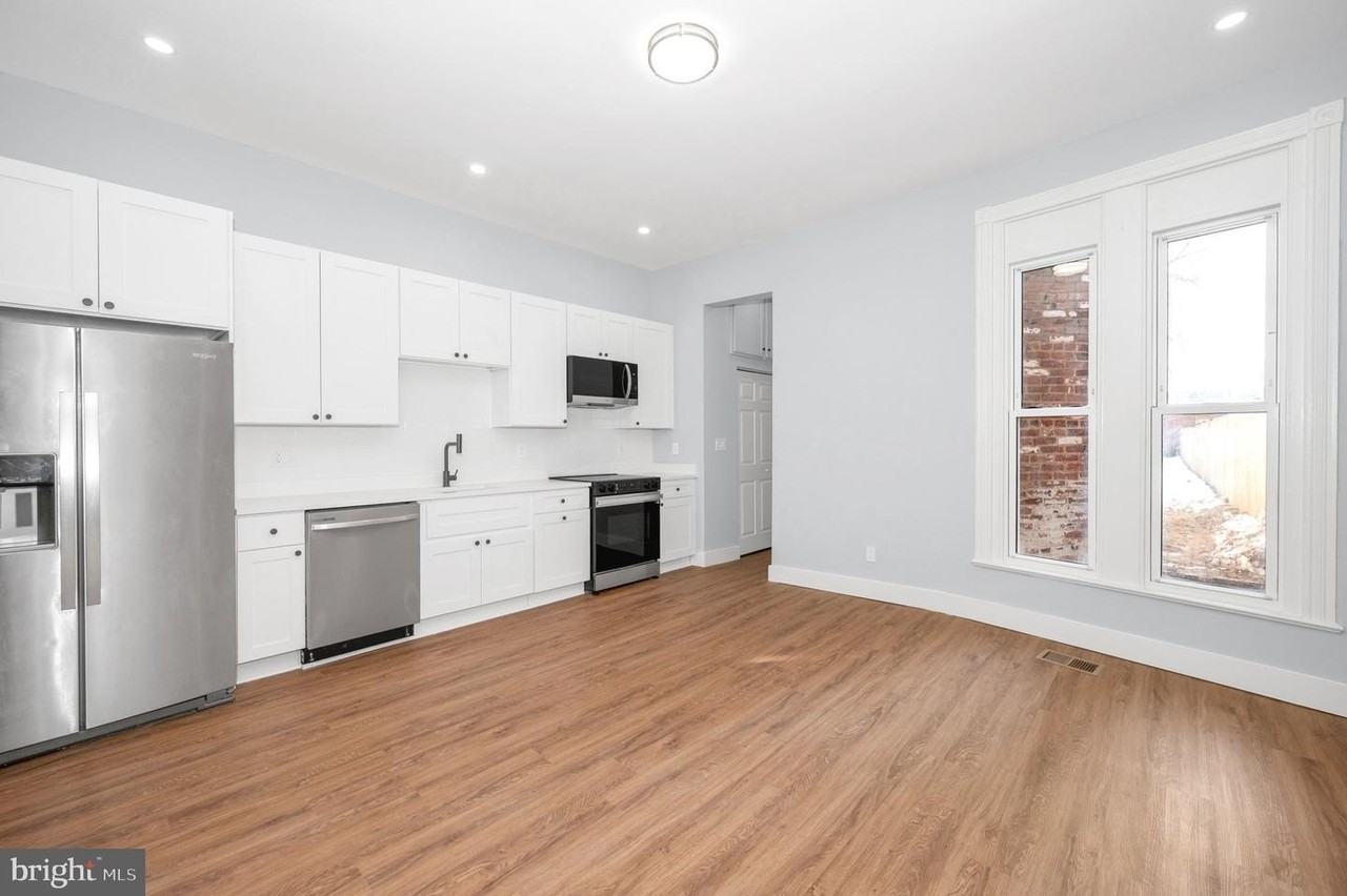 230 S Market St - Photo 7 of 27