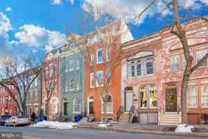 featured image of 230 S Market St