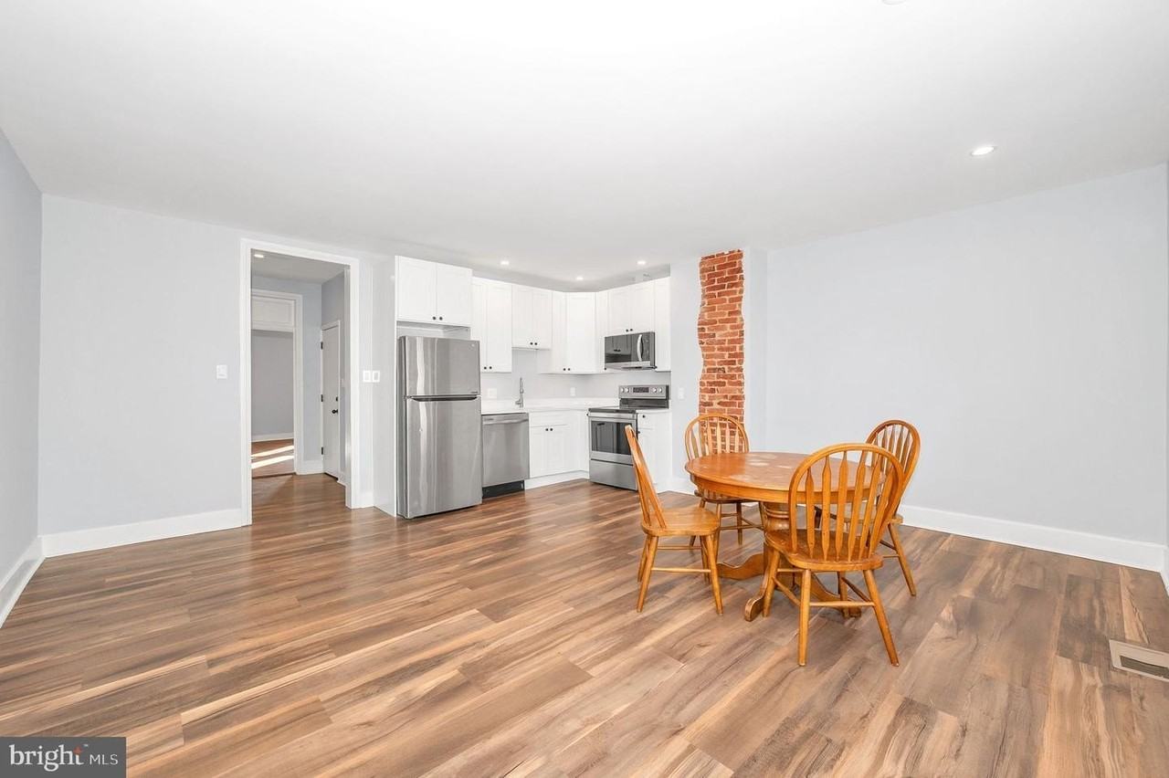 230 S Market St - Photo 4 of 22