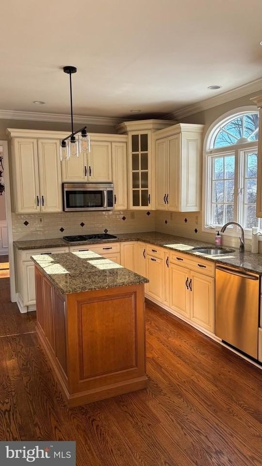 15 Highgate Ln - Photo 5 of 46