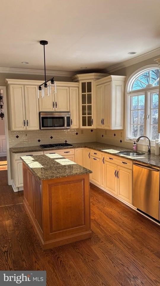 15 Highgate Ln - Photo 7 of 46