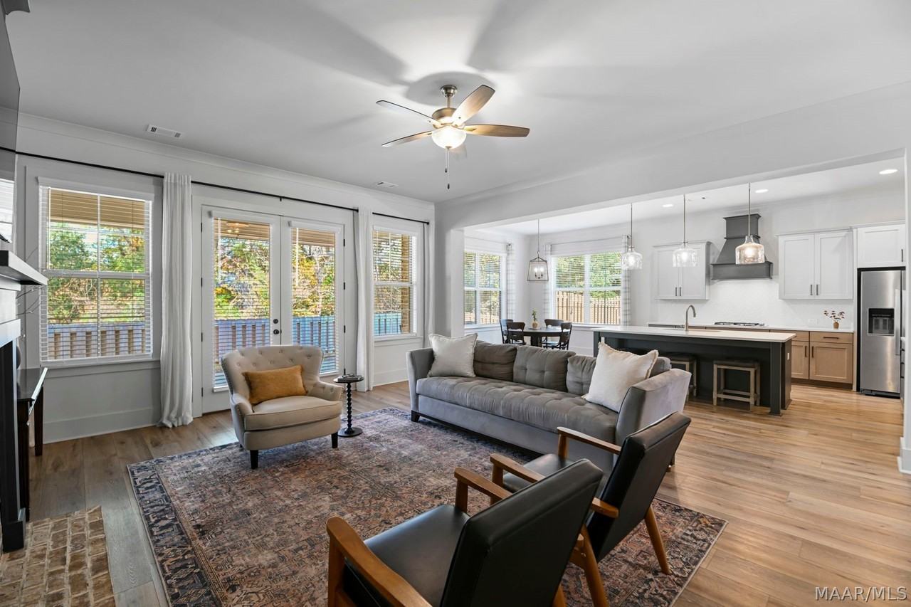 1691 Pebble Creek Dr - Photo 2 of 25