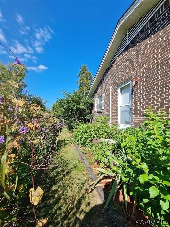 109 Griffith Ave - Photo 3 of 47