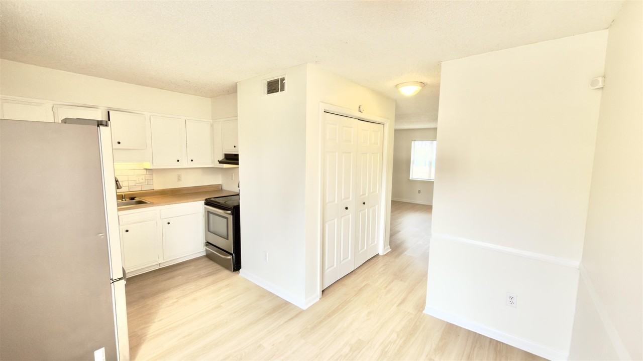 3799 Carnes Ave - Photo 6 of 16