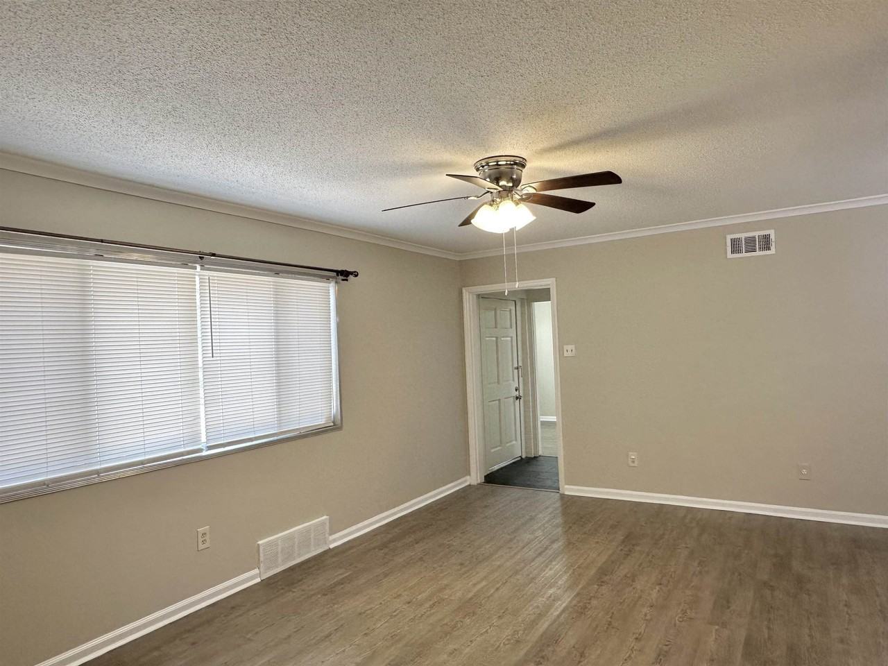 141 N White Station Rd - Photo 6 of 24