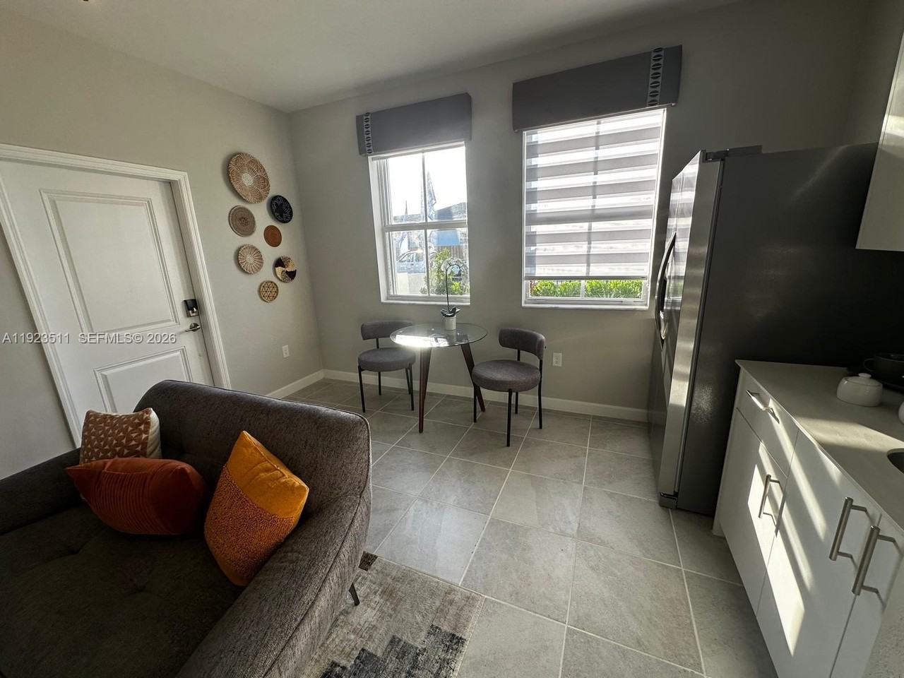 2288 Se 30th St #1 - Photo 4 of 10