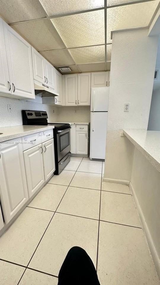 17650 Nw 68th Ave - Photo 7 of 29