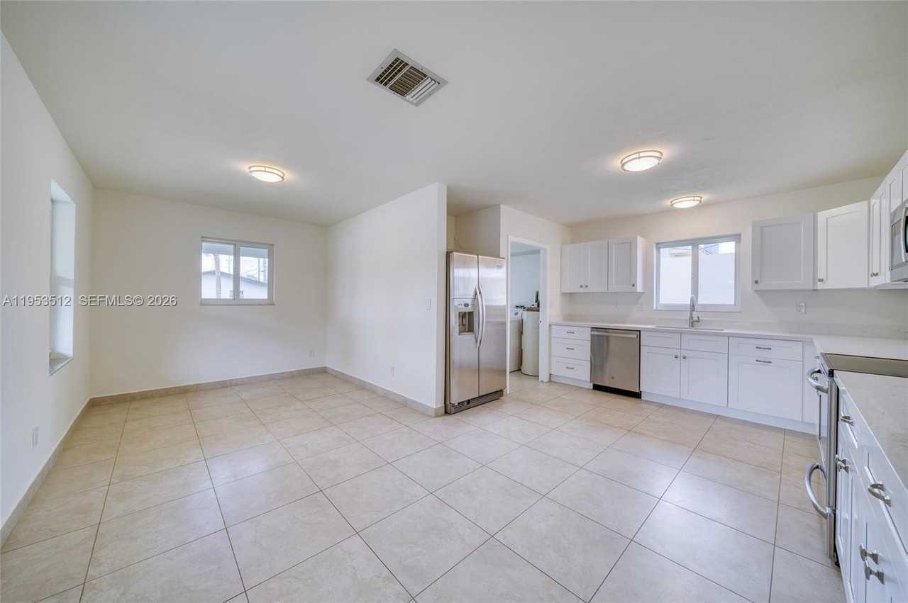 9557 Sw 40th Ter #9557 - Photo 6 of 30