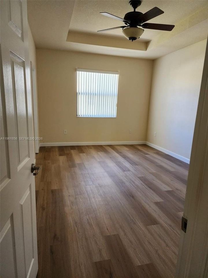 11723 Sw 238th St #11723 - Photo 7 of 8