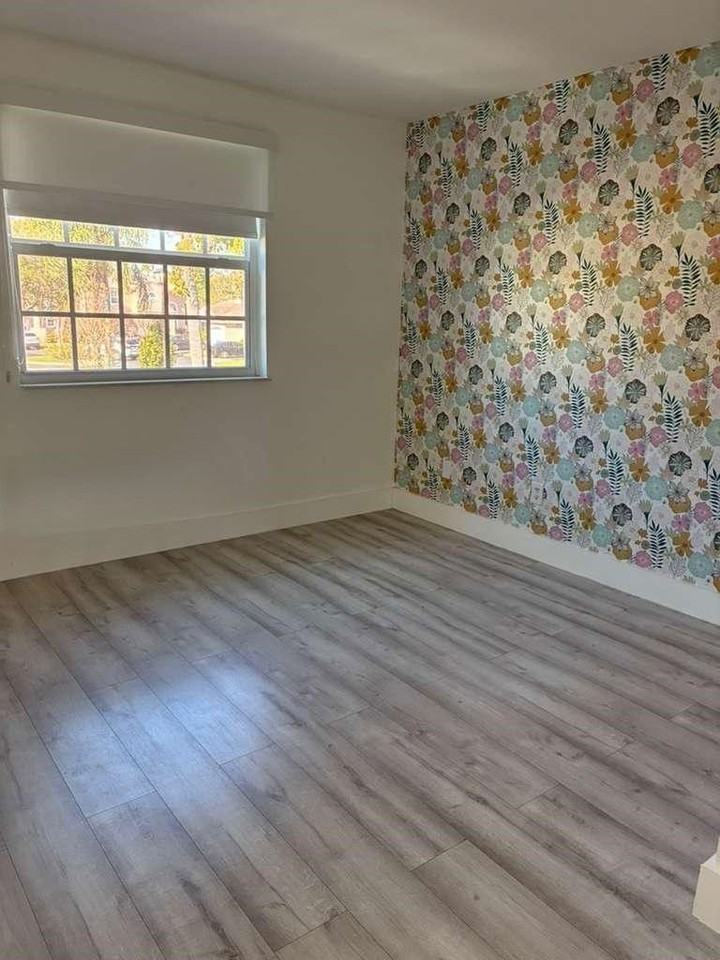 11705 Nw 12th St - Photo 2 of 8