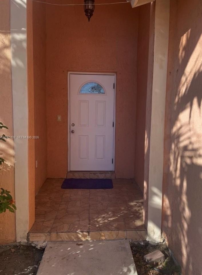 5501 Sw 18th St #NA - Photo 2 of 17