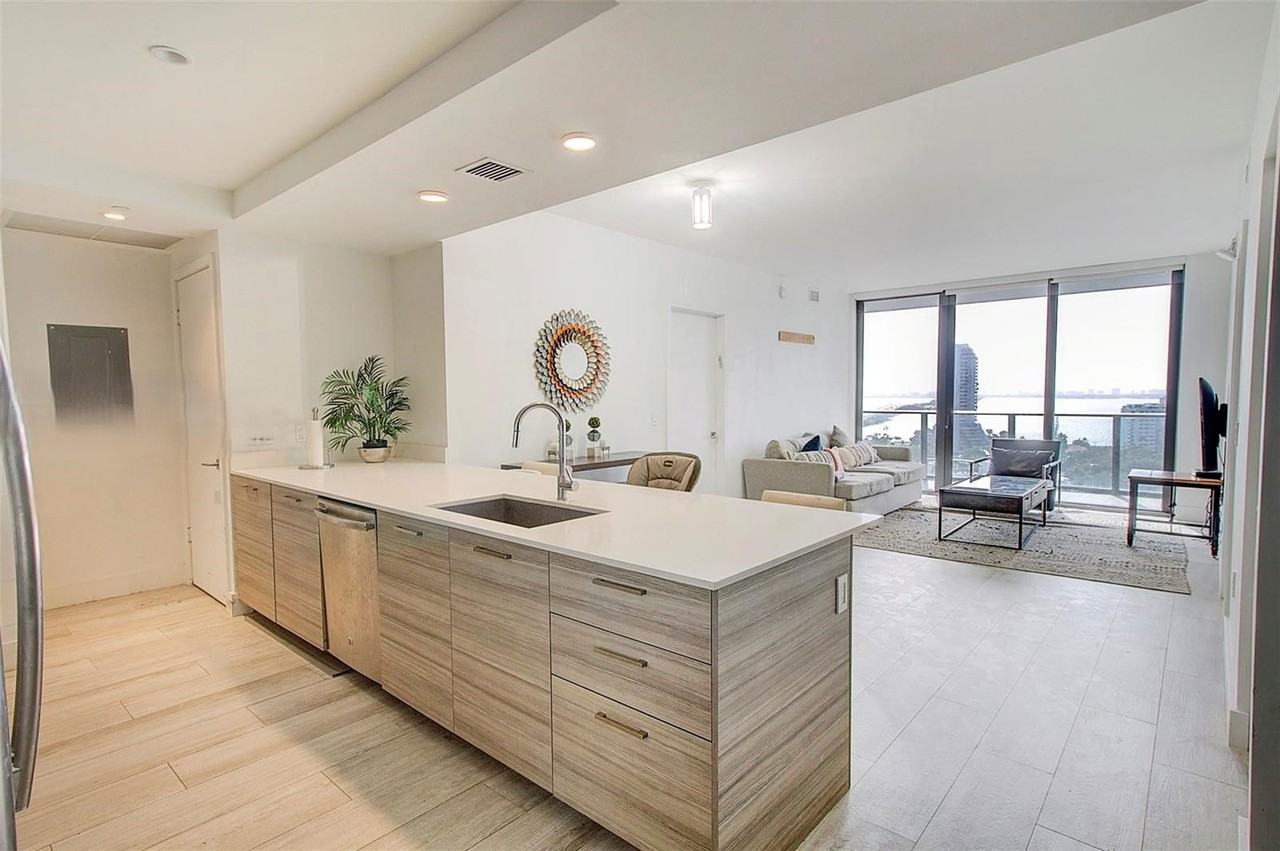 121 Ne 34th St #1507