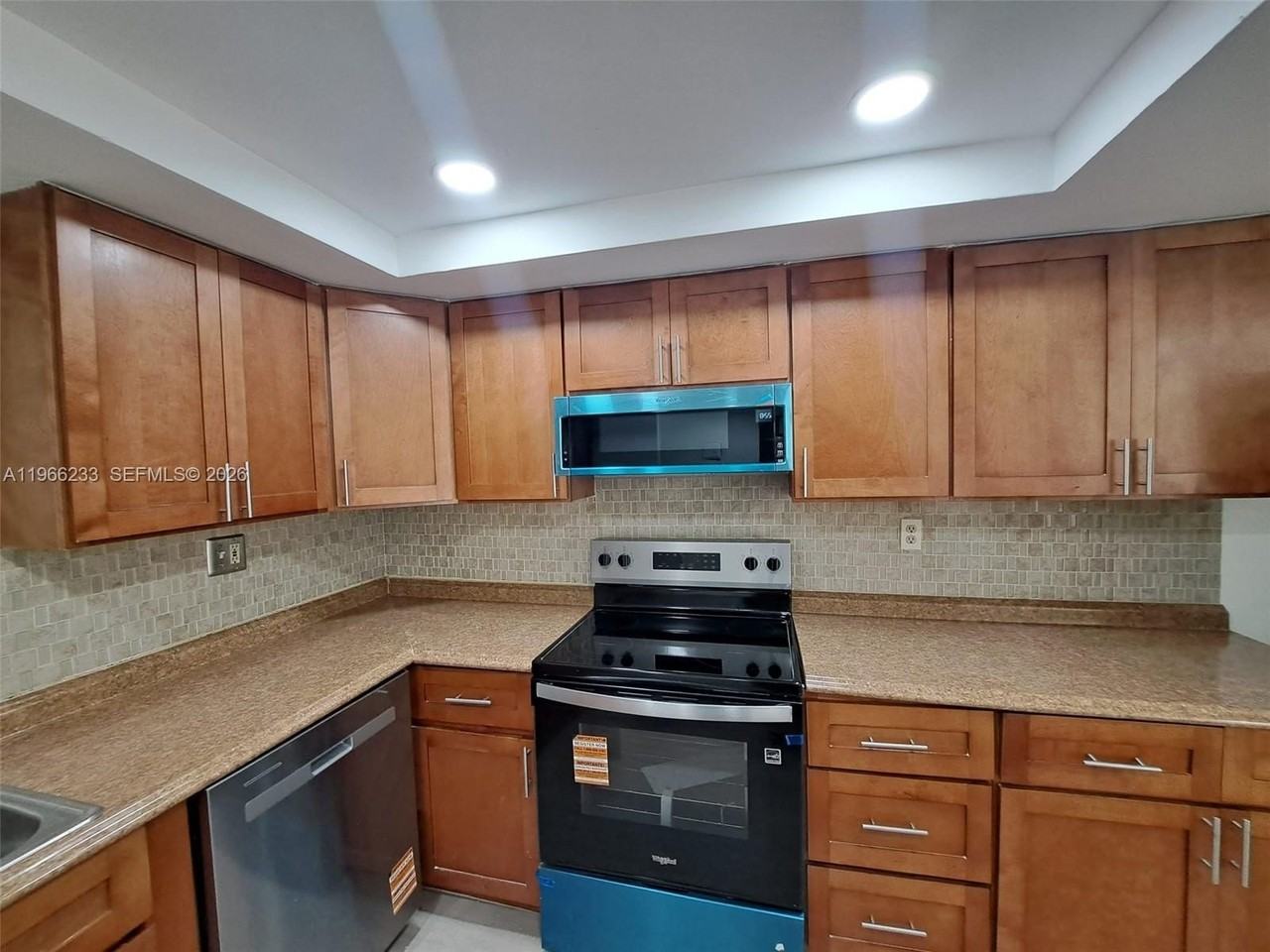 5100 Sw 90th Ave #208 - Photo 3 of 19