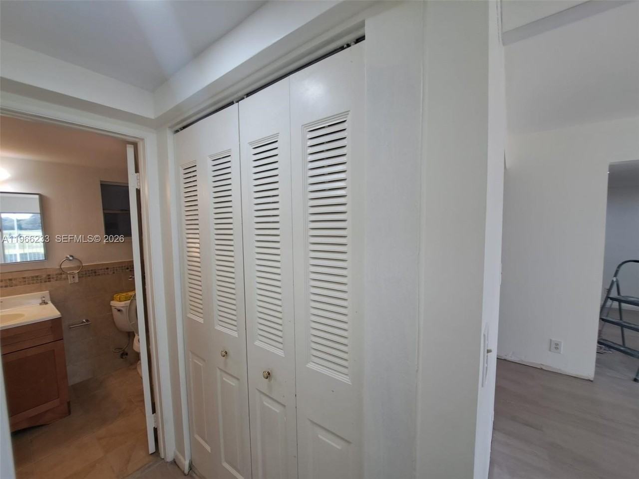 5100 Sw 90th Ave #208 - Photo 7 of 19